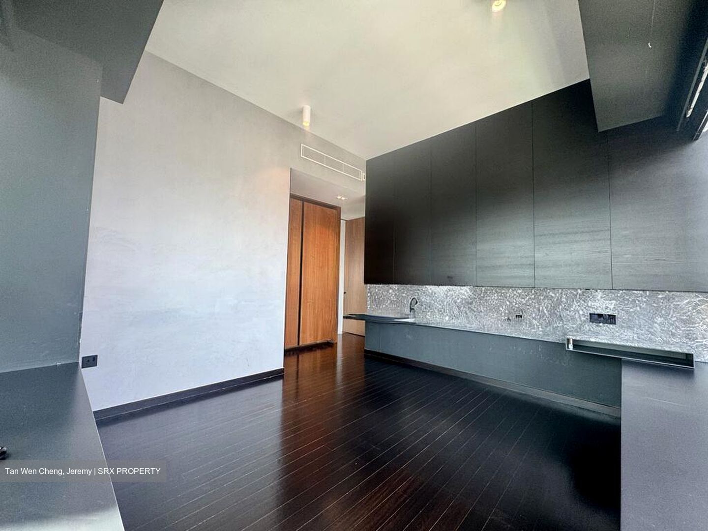 8 Saint Thomas (D9), Condominium #514177591